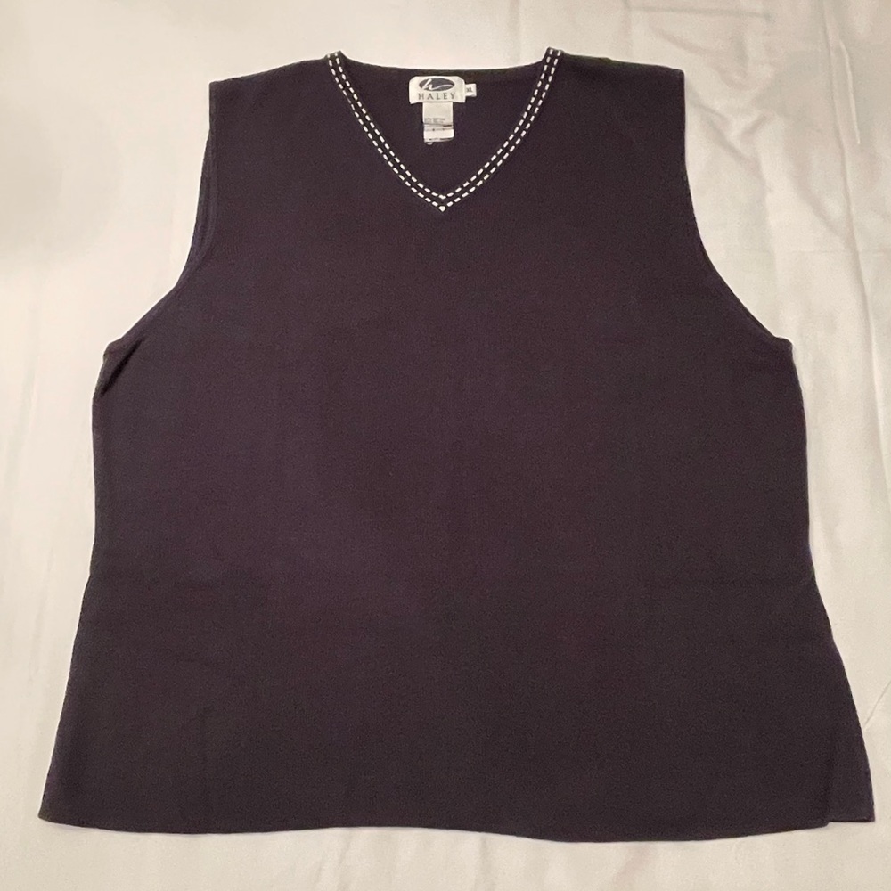 V Neck Sleeveless Navy Knit Sweater